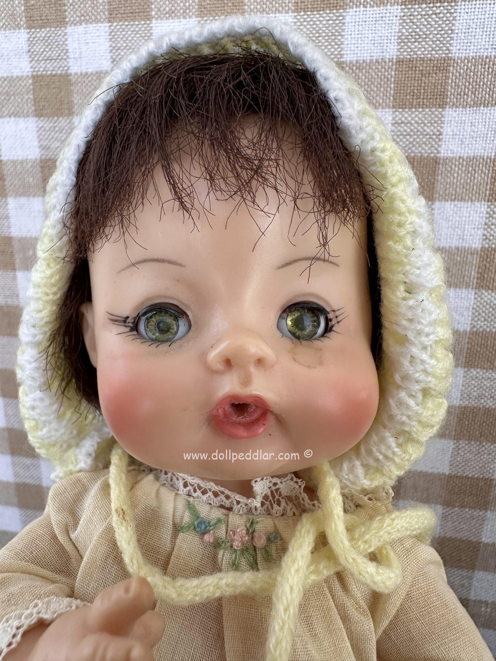 1965 Vintage Mdm. Alexander Sweet Tears 9 Doll All original outfit open mouth nurser