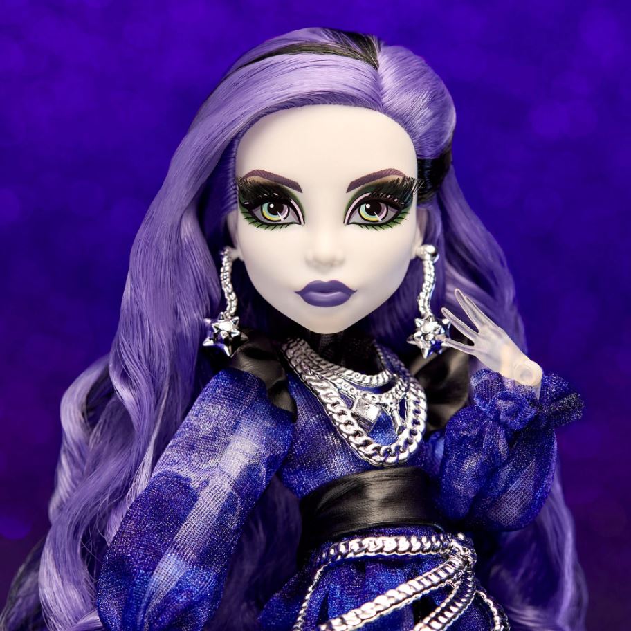 Monster High Spectra offers Vondergeist